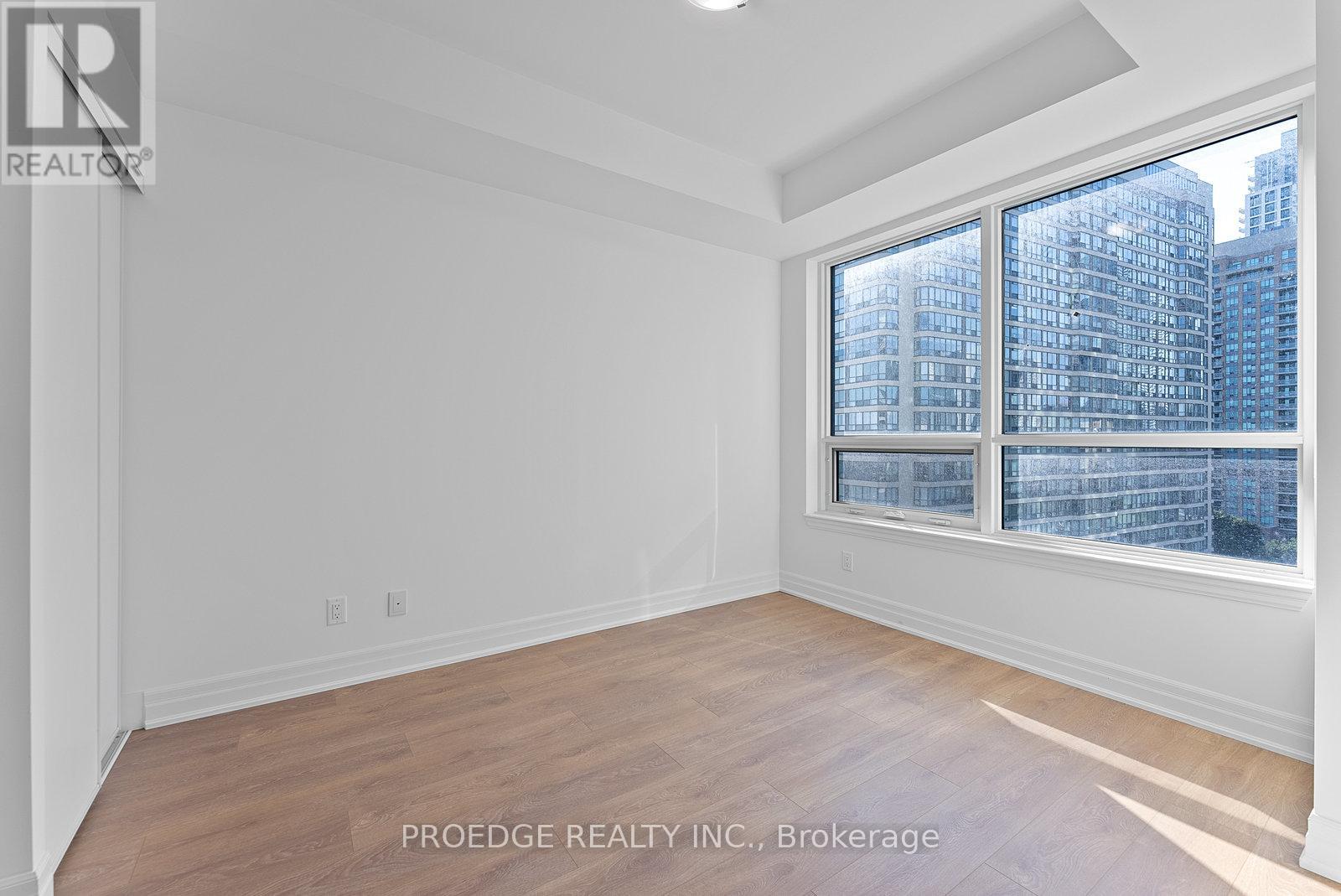 801 - 30 Elm Drive W, Mississauga, Ontario  L5B 0N6 - Photo 10 - W13167986