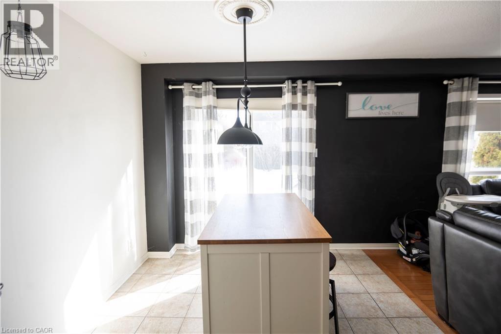 147 Dubrick Crescent Unit# 1, Kitchener, Ontario  N2E 4G3 - Photo 11 - 40830491