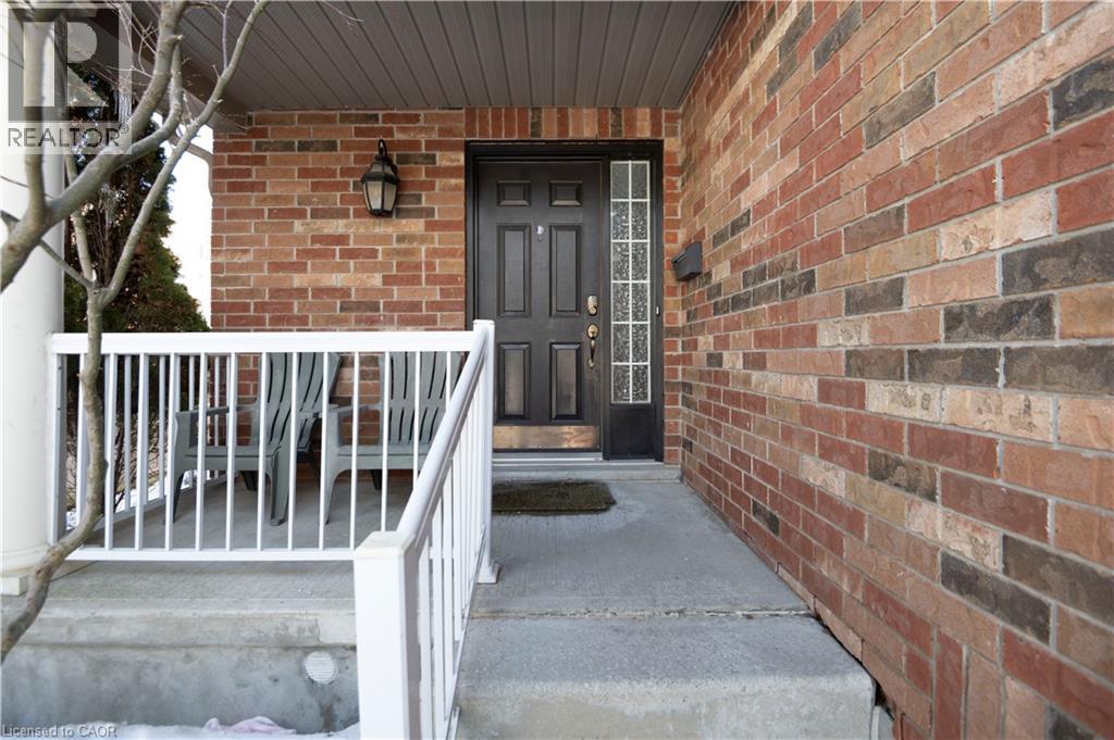 147 Dubrick Crescent Unit# 1, Kitchener, Ontario  N2E 4G3 - Photo 2 - 40830491