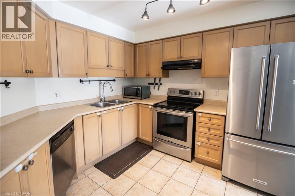 147 Dubrick Crescent Unit# 1, Kitchener, Ontario  N2E 4G3 - Photo 10 - 40830491