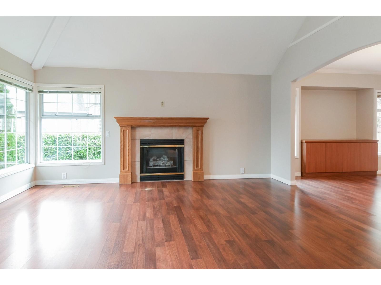 9740 210 Street, Langley, British Columbia  V1M 2P8 - Photo 2 - R3101454