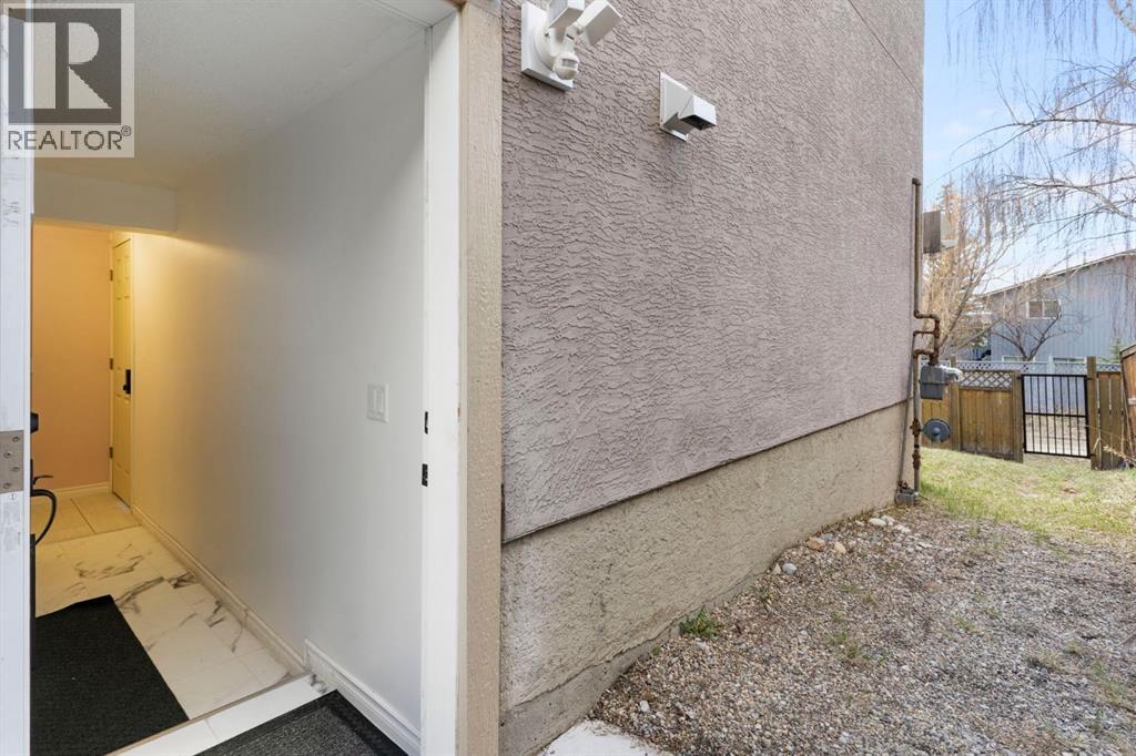 8 Hawkfield Crescent Nw, Calgary, Alberta  T3G 1Z5 - Photo 21 - A2304656