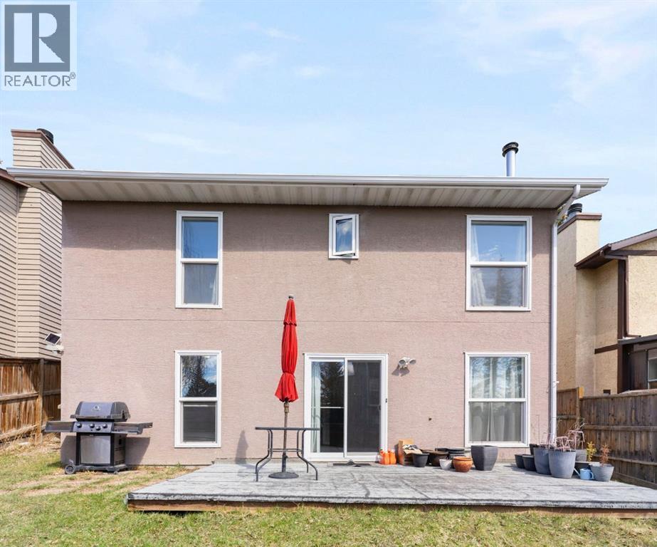 8 Hawkfield Crescent Nw, Calgary, Alberta  T3G 1Z5 - Photo 32 - A2304656