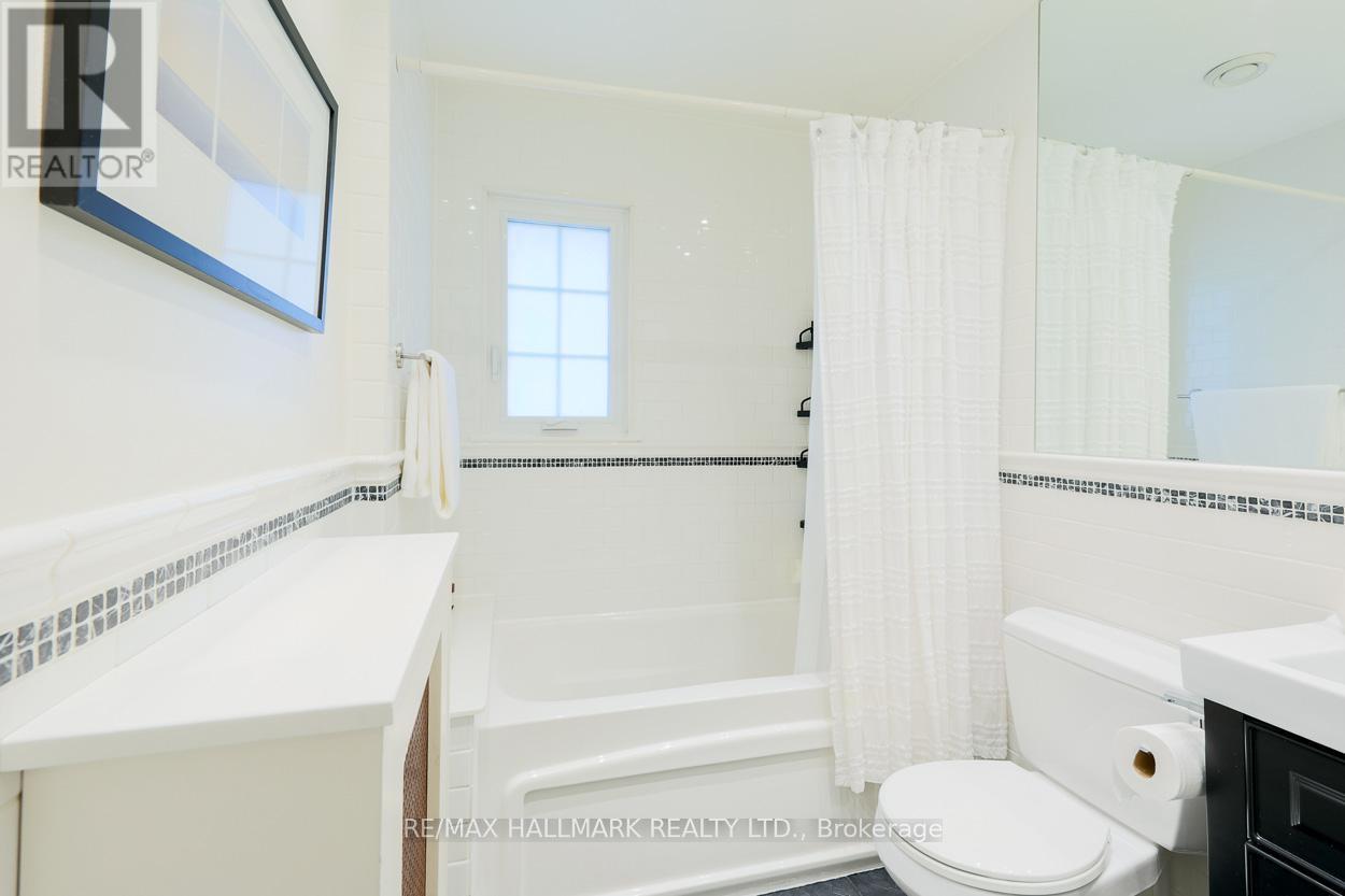 346 Roselawn Avenue, Toronto, Ontario  M4R 1G1 - Photo 16 - C13168024