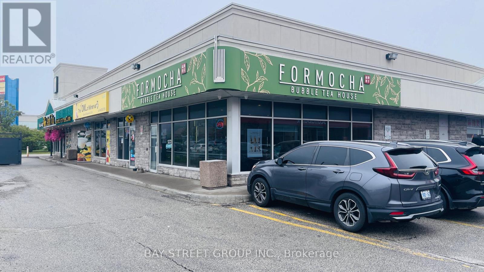 4 - 4733 STEELES AVENUE E, Toronto, Ontario