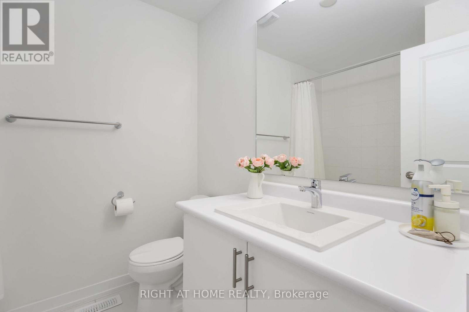 1557 Midland Avenue, Toronto, Ontario  M1P 0G3 - Photo 24 - E13168002