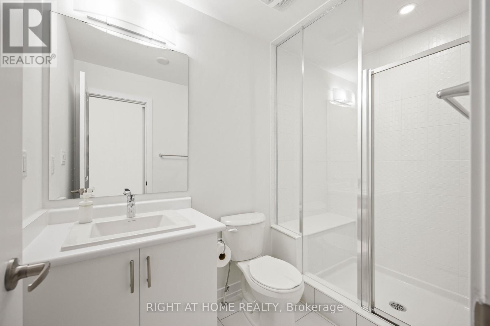 1557 Midland Avenue, Toronto, Ontario  M1P 0G3 - Photo 25 - E13168002