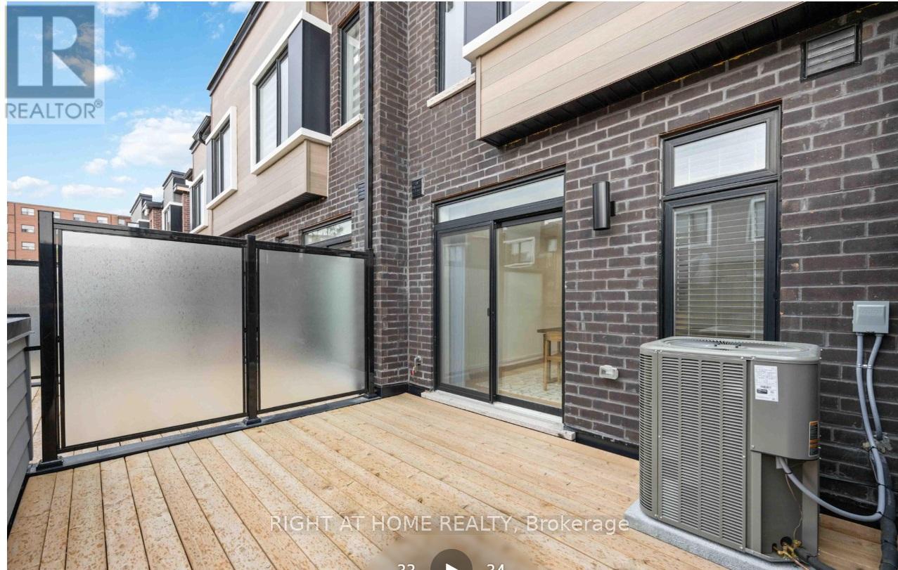 1557 Midland Avenue, Toronto, Ontario  M1P 0G3 - Photo 44 - E13168002