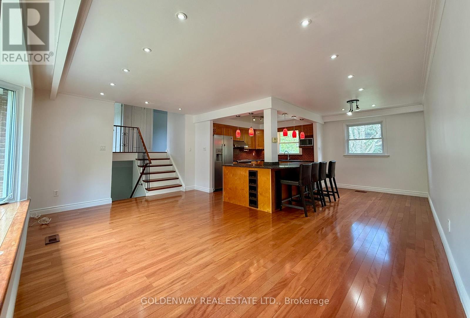 31 Rowatson Road, Toronto, Ontario  M1E 1K2 - Photo 2 - E13168026