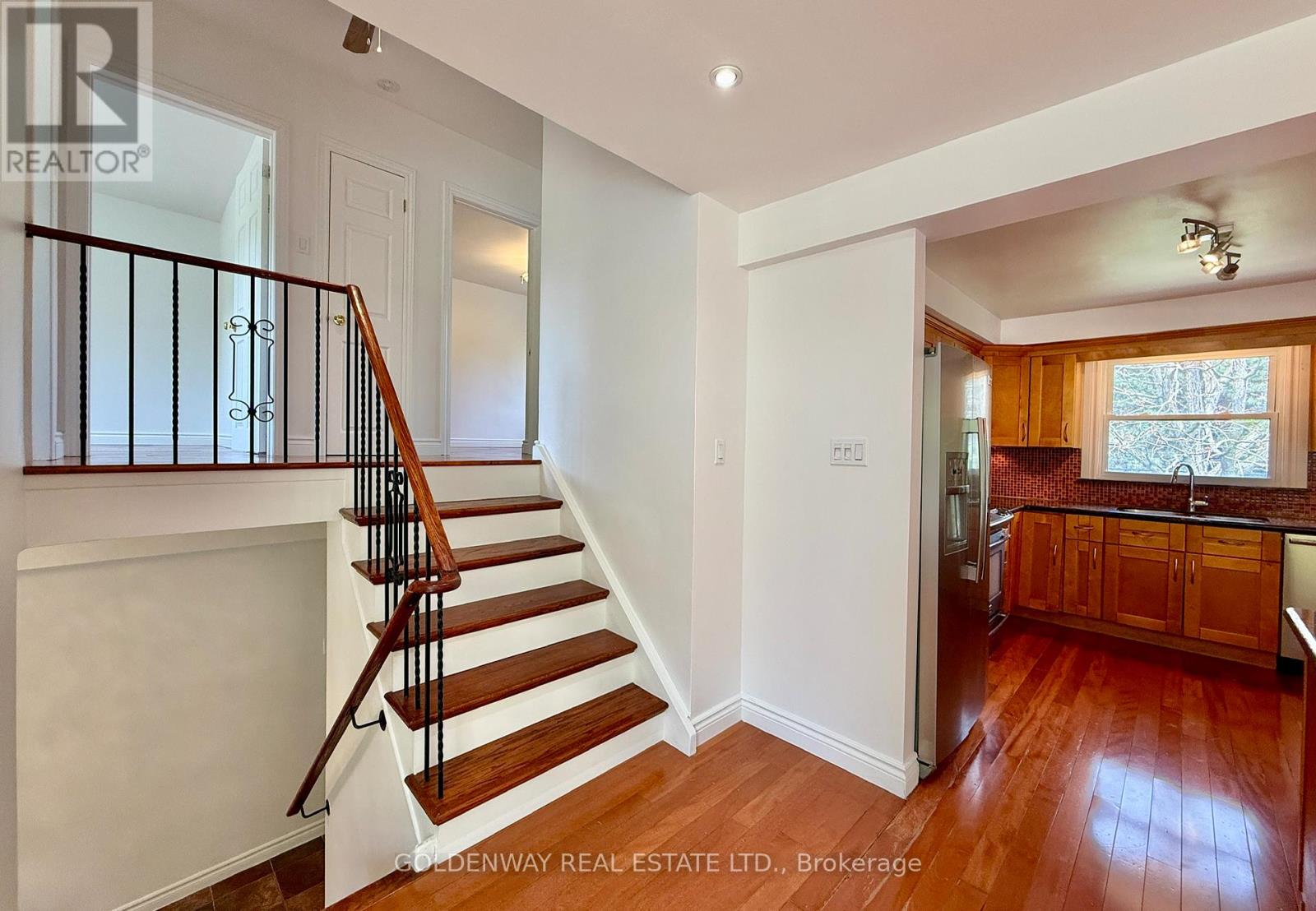31 Rowatson Road, Toronto, Ontario  M1E 1K2 - Photo 6 - E13168026