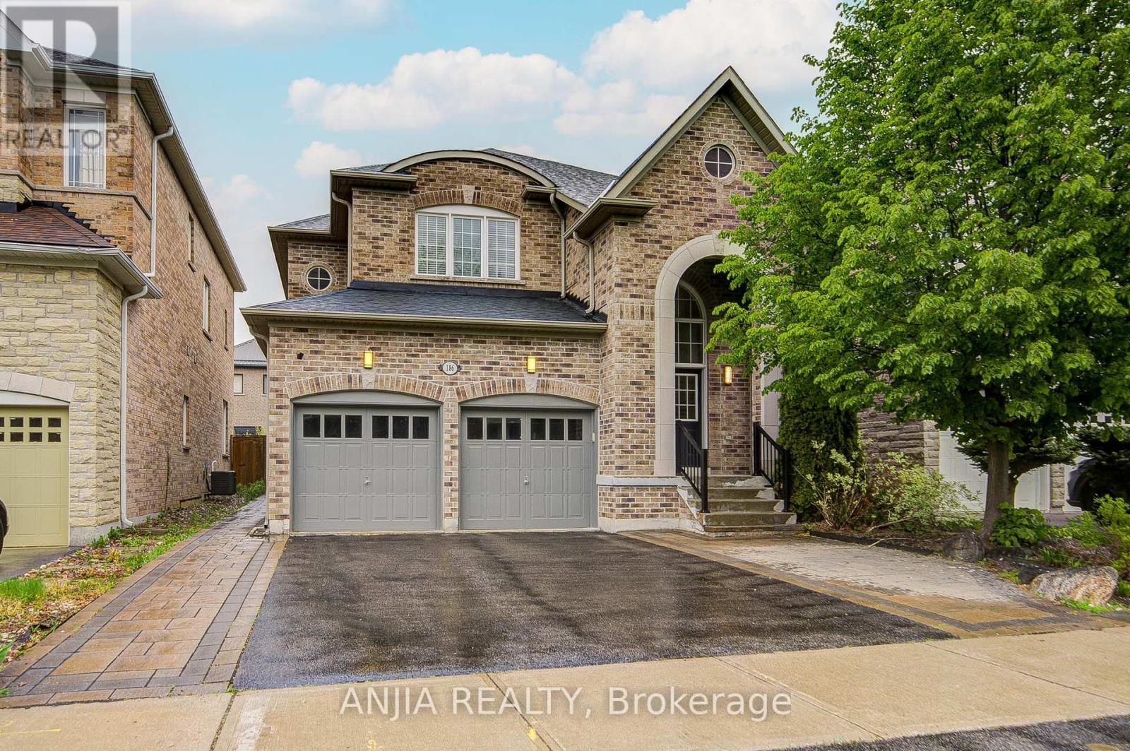 186 ASCALON DRIVE, Vaughan, Ontario
