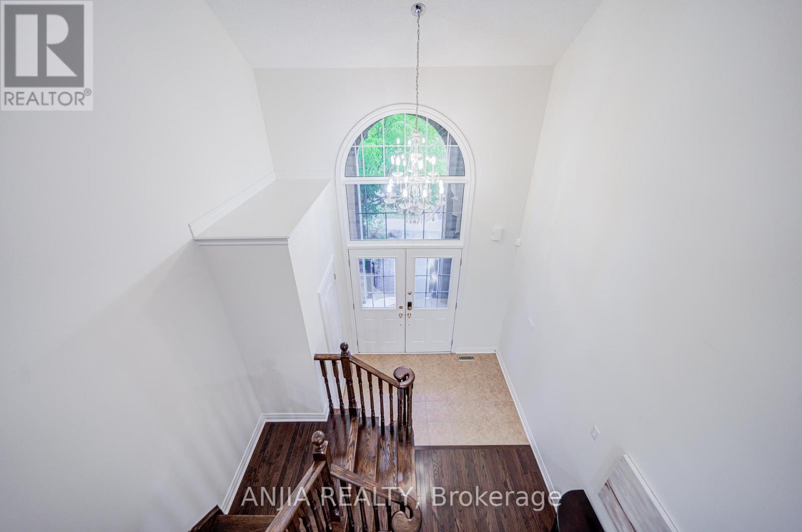186 Ascalon Drive, Vaughan, Ontario  L6A 0M8 - Photo 5 - N13168008