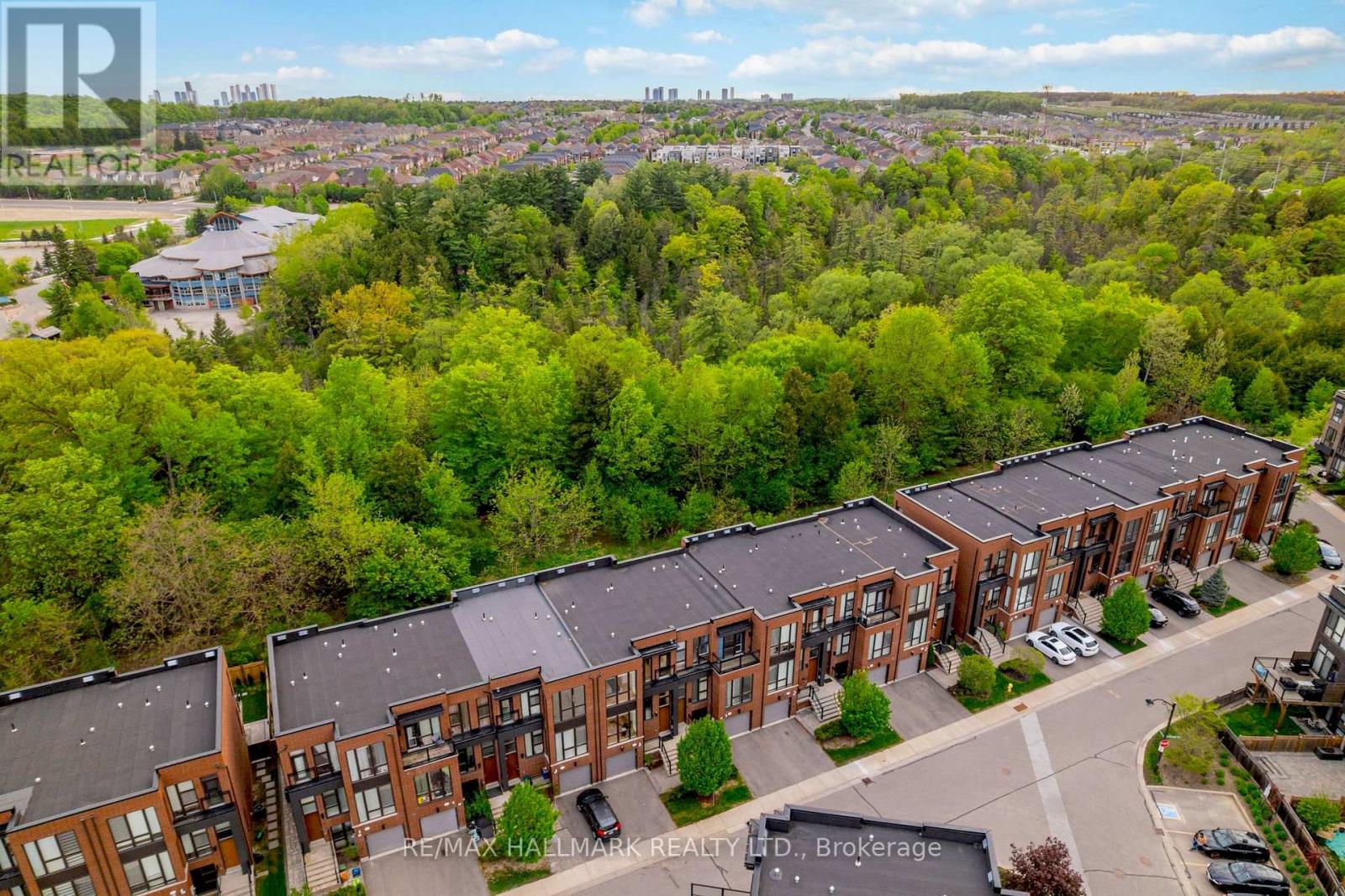 46 Crestridge Drive, Vaughan, Ontario  L4J 0K1 - Photo 2 - N13168012