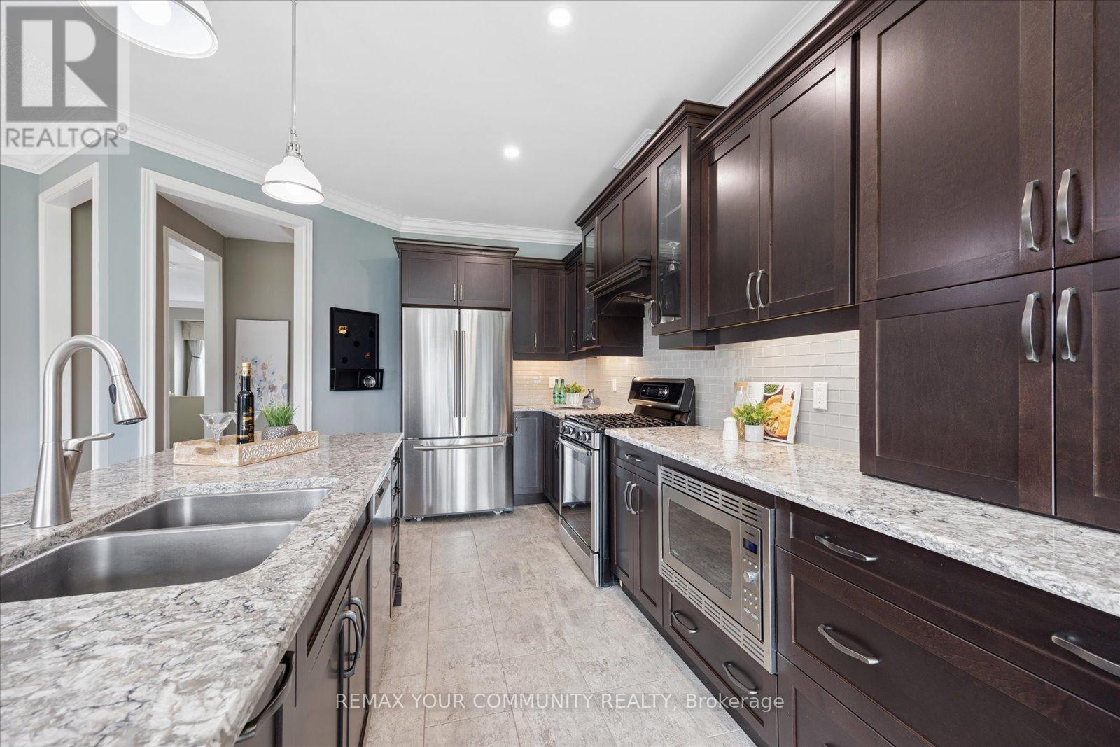 8 Jacob Way, Whitchurch-Stouffville, Ontario  L4A 1L1 - Photo 12 - N13168016