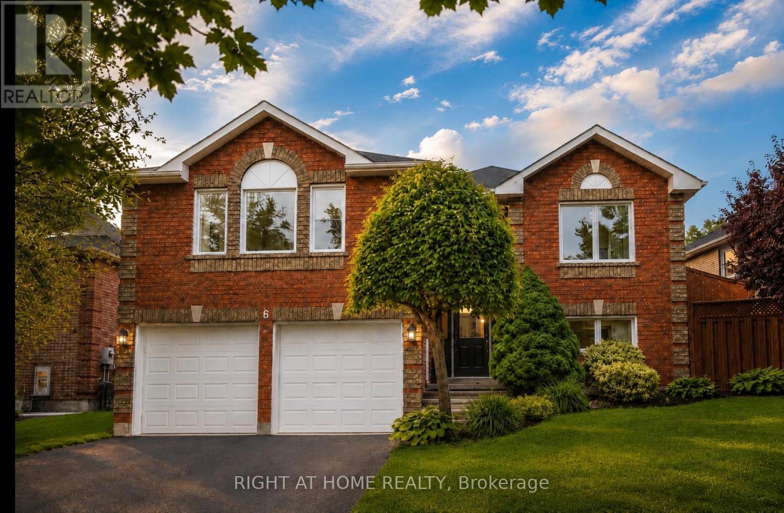 6 COMPTON CRESCENT, Bradford West Gwillimbury, Ontario