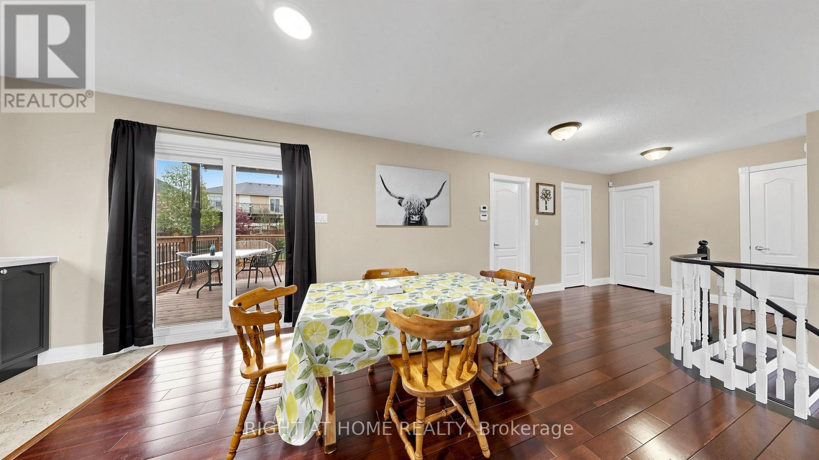 6 Compton Crescent, Bradford West Gwillimbury, Ontario  L3Z 2X5 - Photo 13 - N13168028
