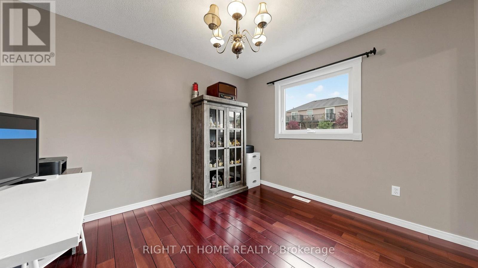 6 Compton Crescent, Bradford West Gwillimbury, Ontario  L3Z 2X5 - Photo 23 - N13168028