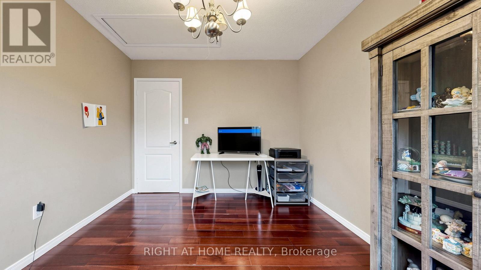 6 Compton Crescent, Bradford West Gwillimbury, Ontario  L3Z 2X5 - Photo 28 - N13168028