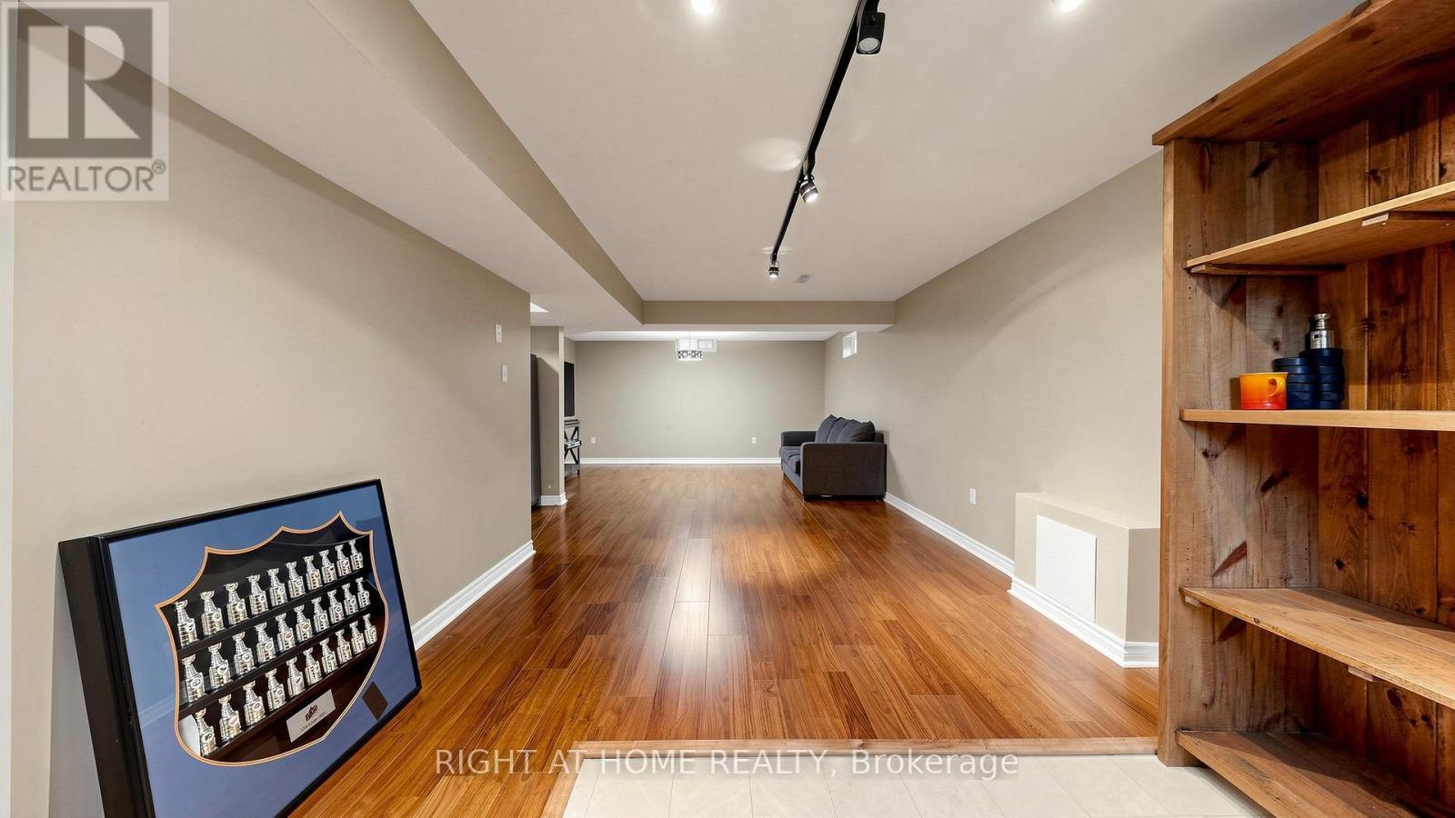 6 Compton Crescent, Bradford West Gwillimbury, Ontario  L3Z 2X5 - Photo 37 - N13168028