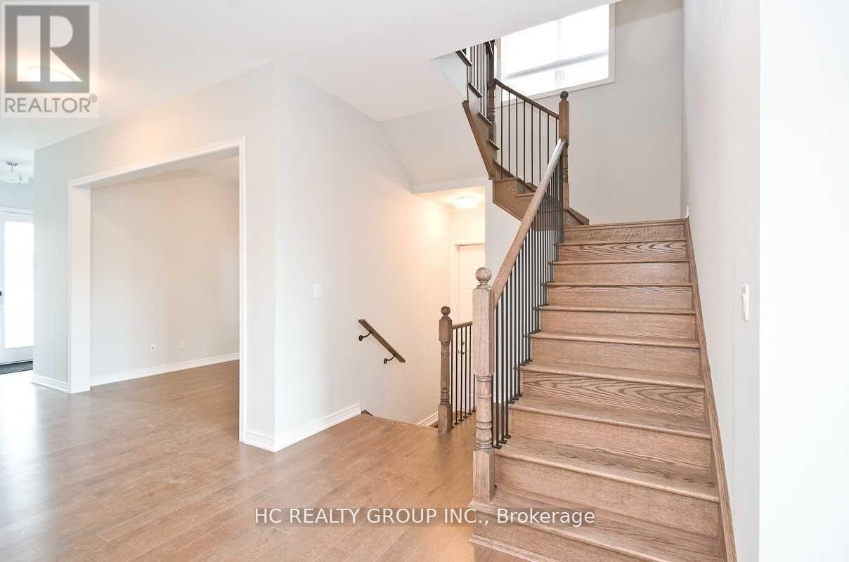 92 Pine Hill Crescent, Aurora, Ontario  L4G 3X9 - Photo 6 - N13168034