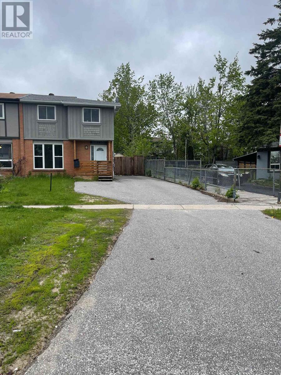 59 CHAUCER CRESCENT, Barrie, Ontario