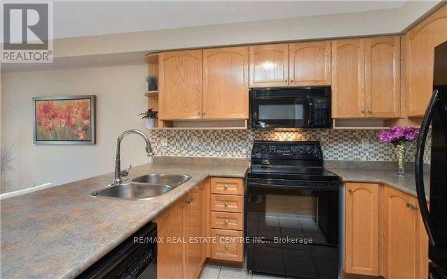 3806 Foxborough Terrace, Mississauga, Ontario  L5N 7T7 - Photo 4 - W13168036