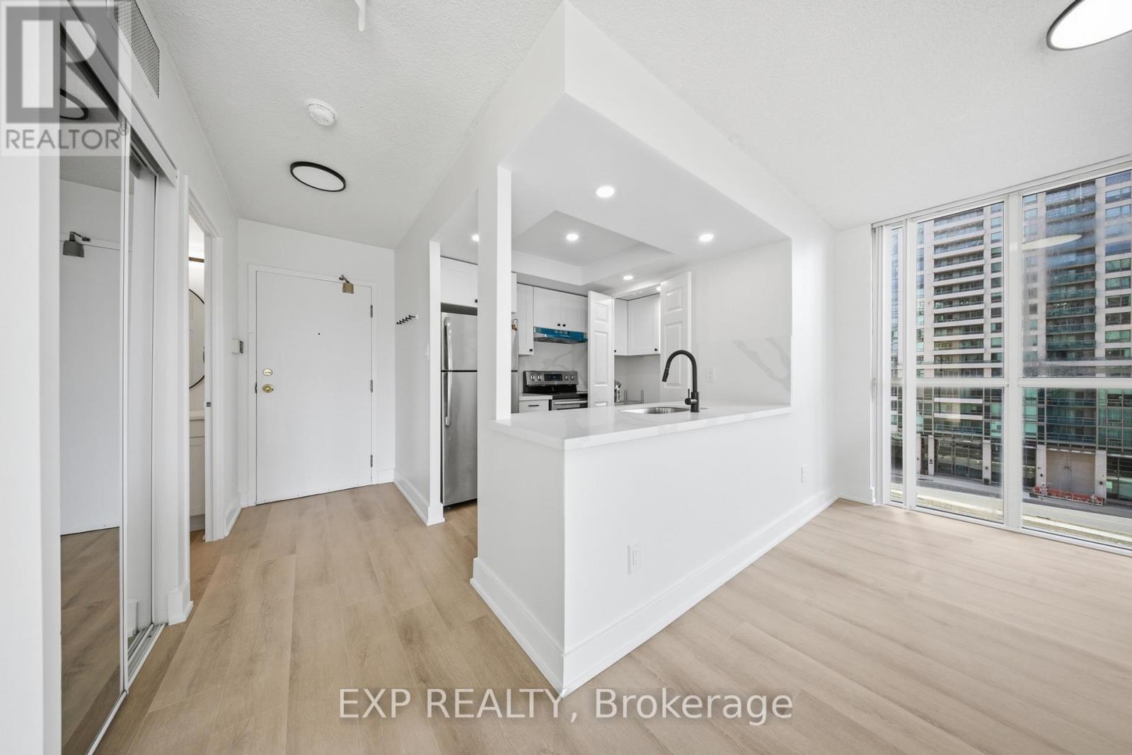 510 - 265 Enfield Place, Mississauga, Ontario  L5B 3Y7 - Photo 12 - W13168044