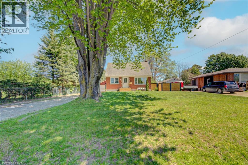 17 Daniel Avenue, Kitchener, Ontario  N2K 1E8 - Photo 2 - 40830223