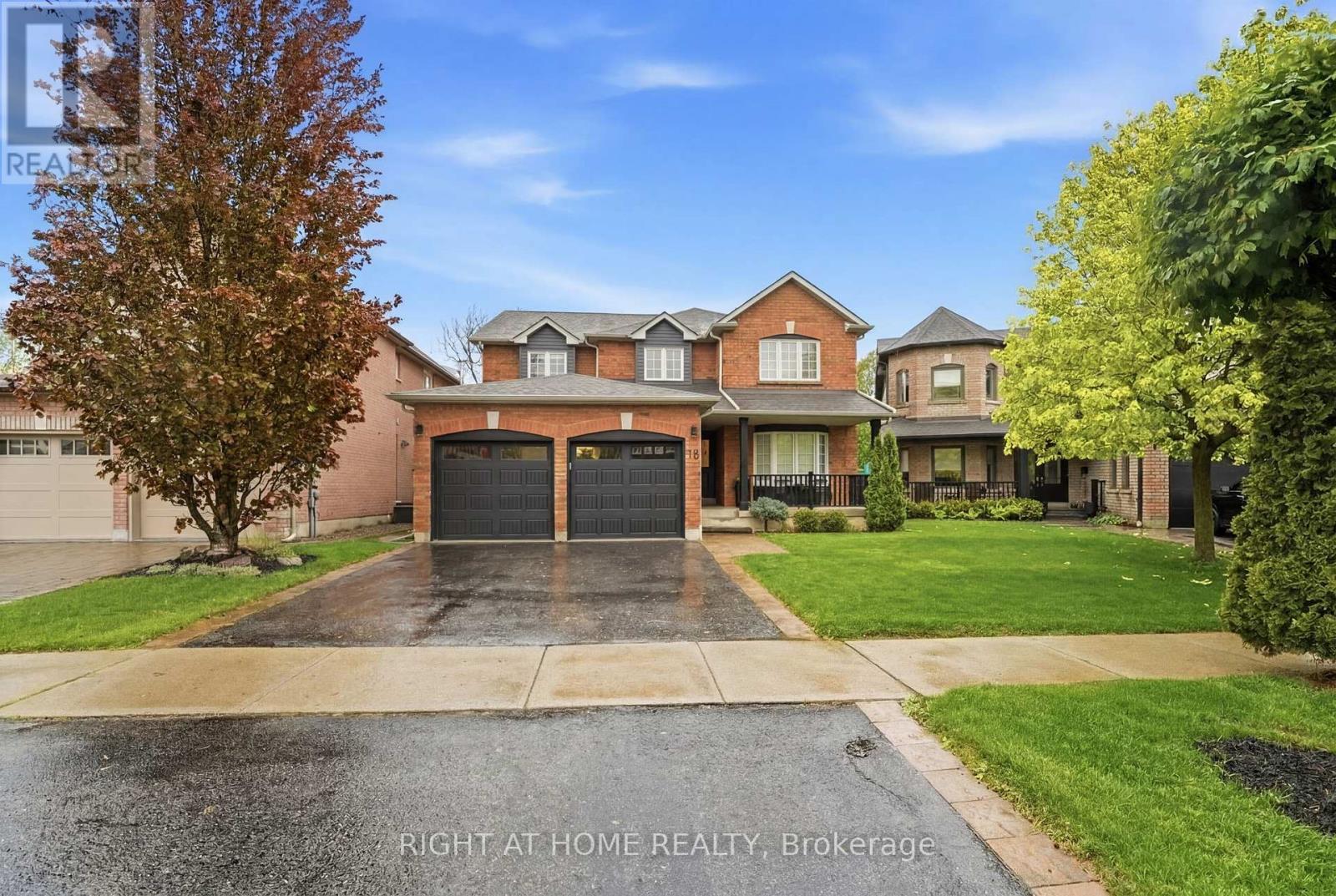 16 MCNEILAGE COURT, Ajax, Ontario
