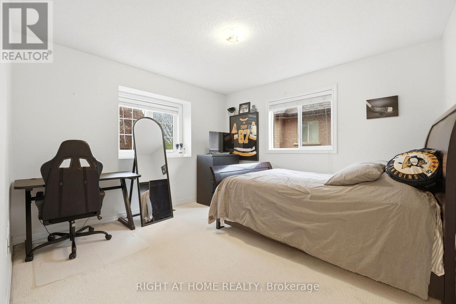 16 Mcneilage Court, Ajax, Ontario  L1T 3Z5 - Photo 31 - E13168052