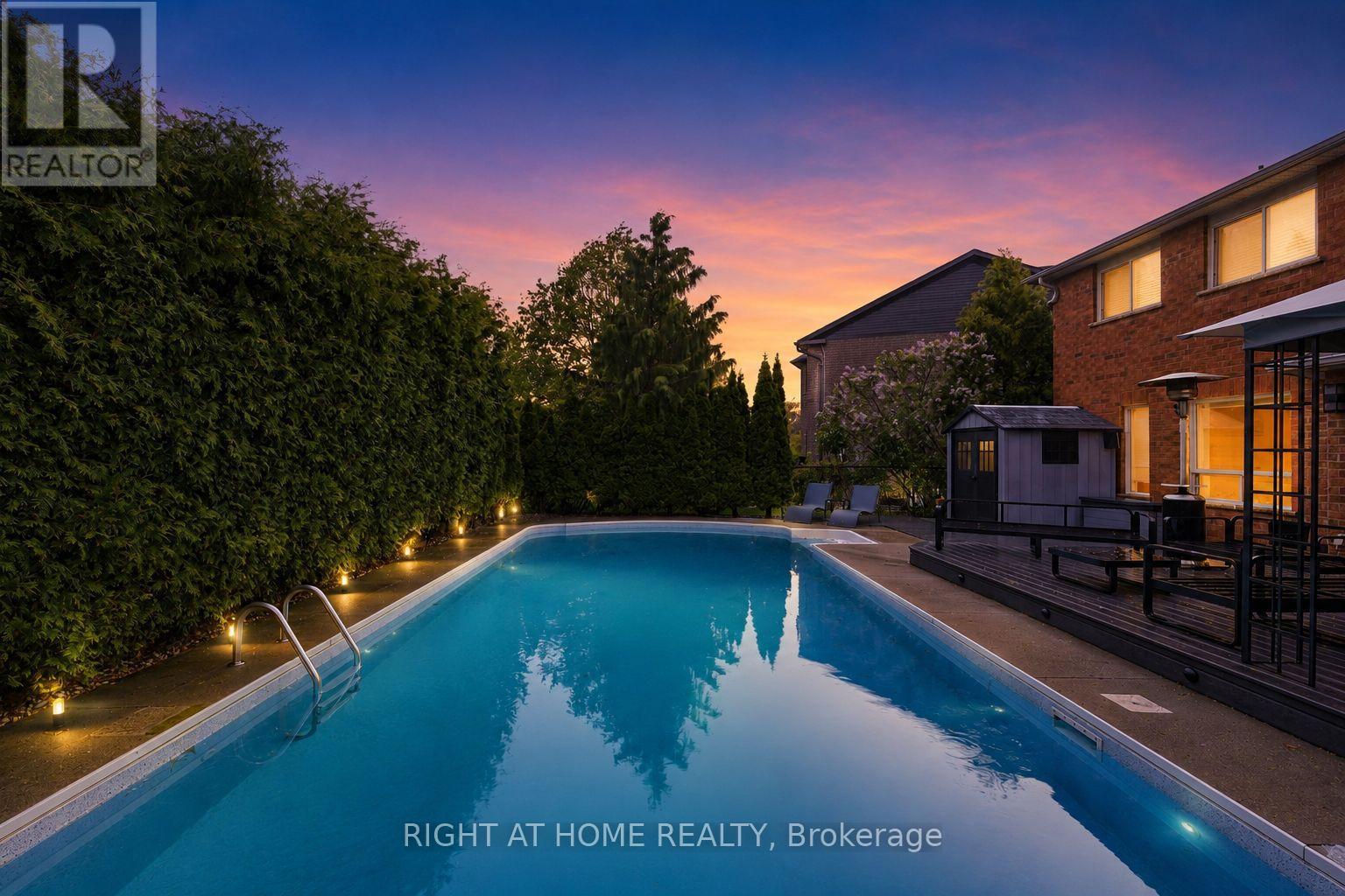 16 Mcneilage Court, Ajax, Ontario  L1T 3Z5 - Photo 38 - E13168052