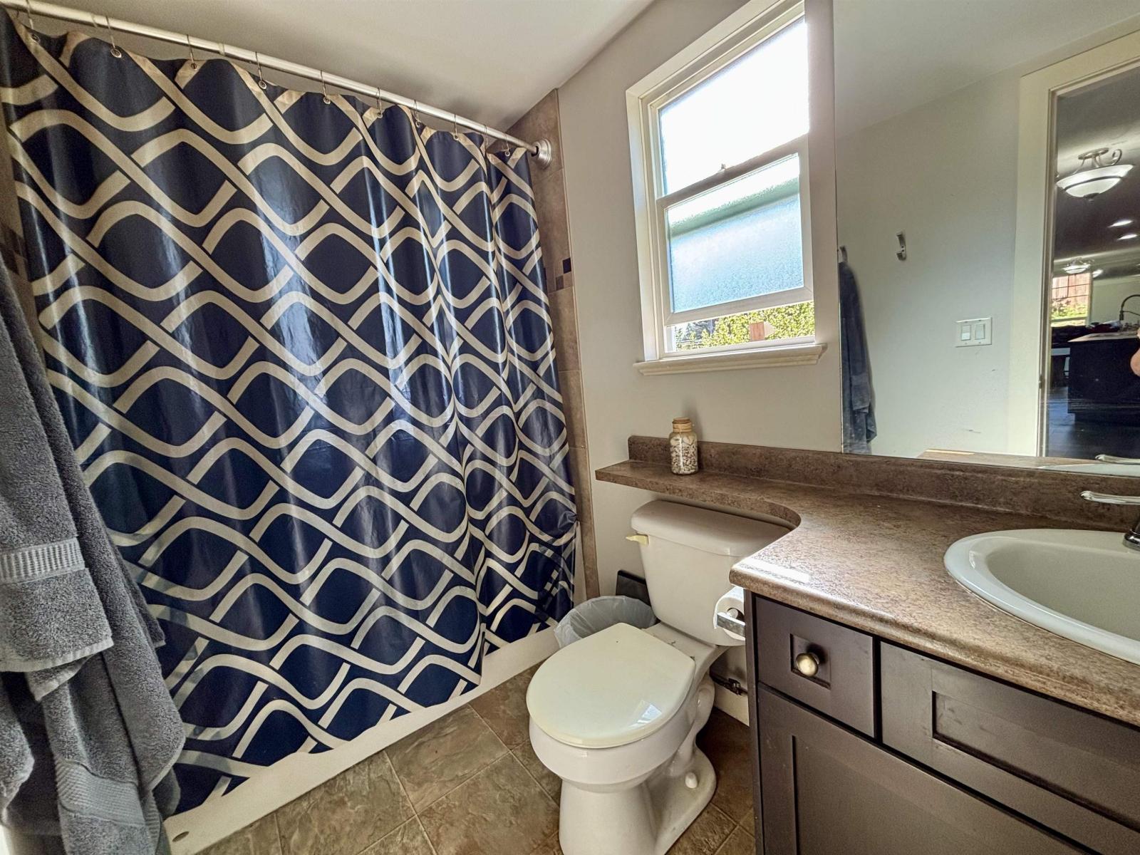 33475 Cherry Avenue, Mission, British Columbia  V2V 2V5 - Photo 8 - R3113206