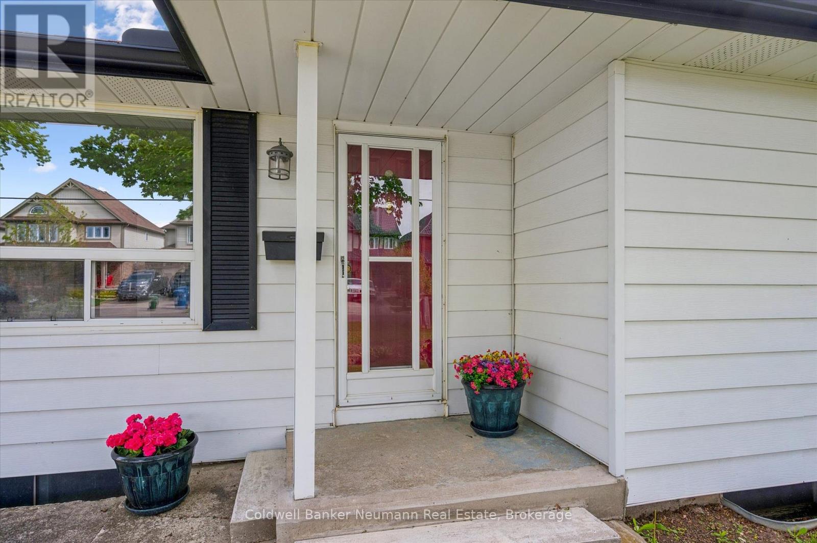 103 Cityview Drive N, Guelph (Grange Road), Ontario  N1E 6Y7 - Photo 5 - X13168076
