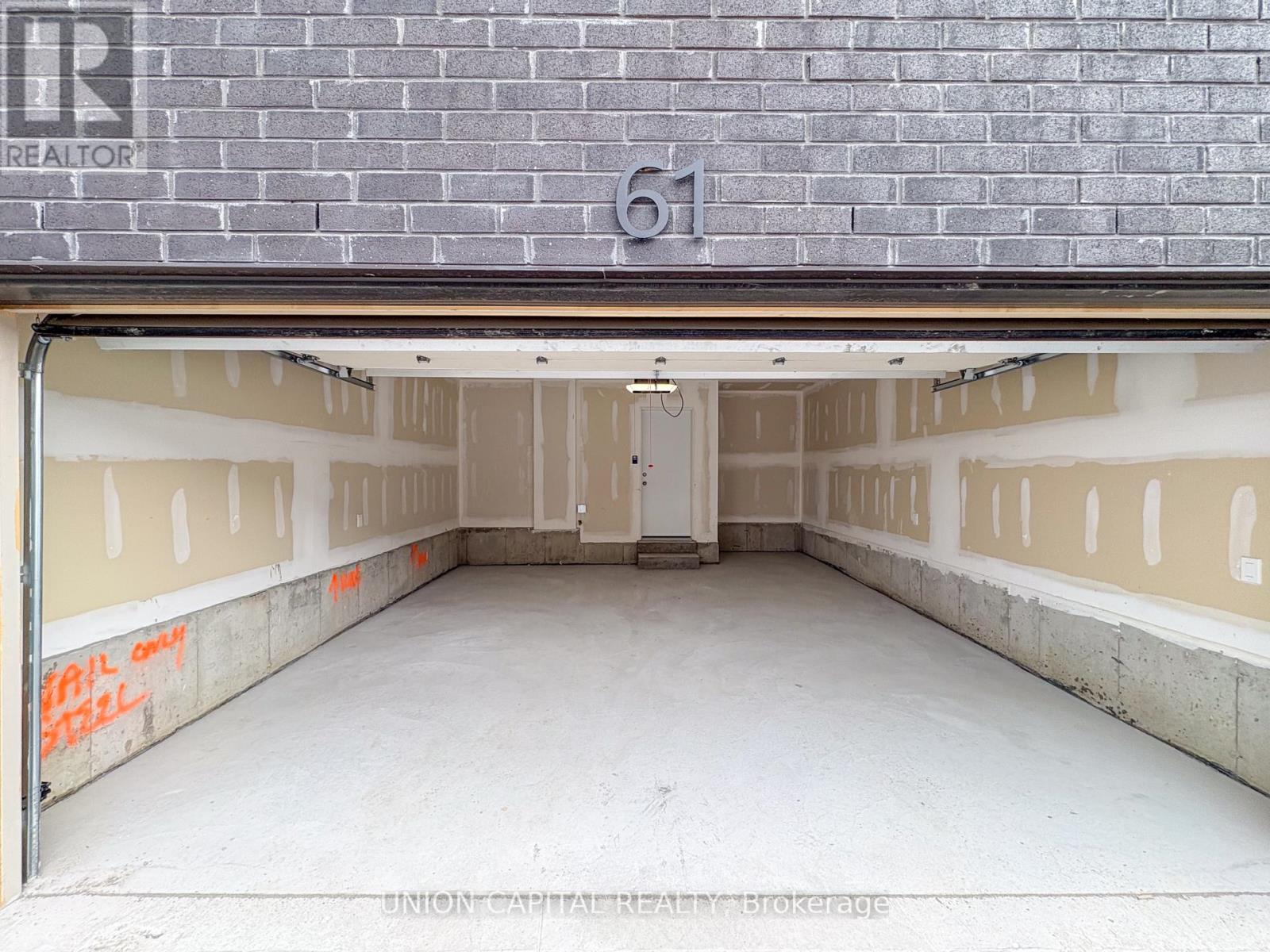 61 Helmkay Avenue, Richmond Hill, Ontario  L4E 3R4 - Photo 23 - N13168064