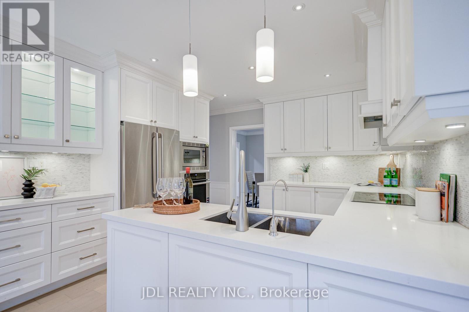 22 Hillholm Boulevard, Richmond Hill, Ontario  L4B 2J3 - Photo 21 - N13168078