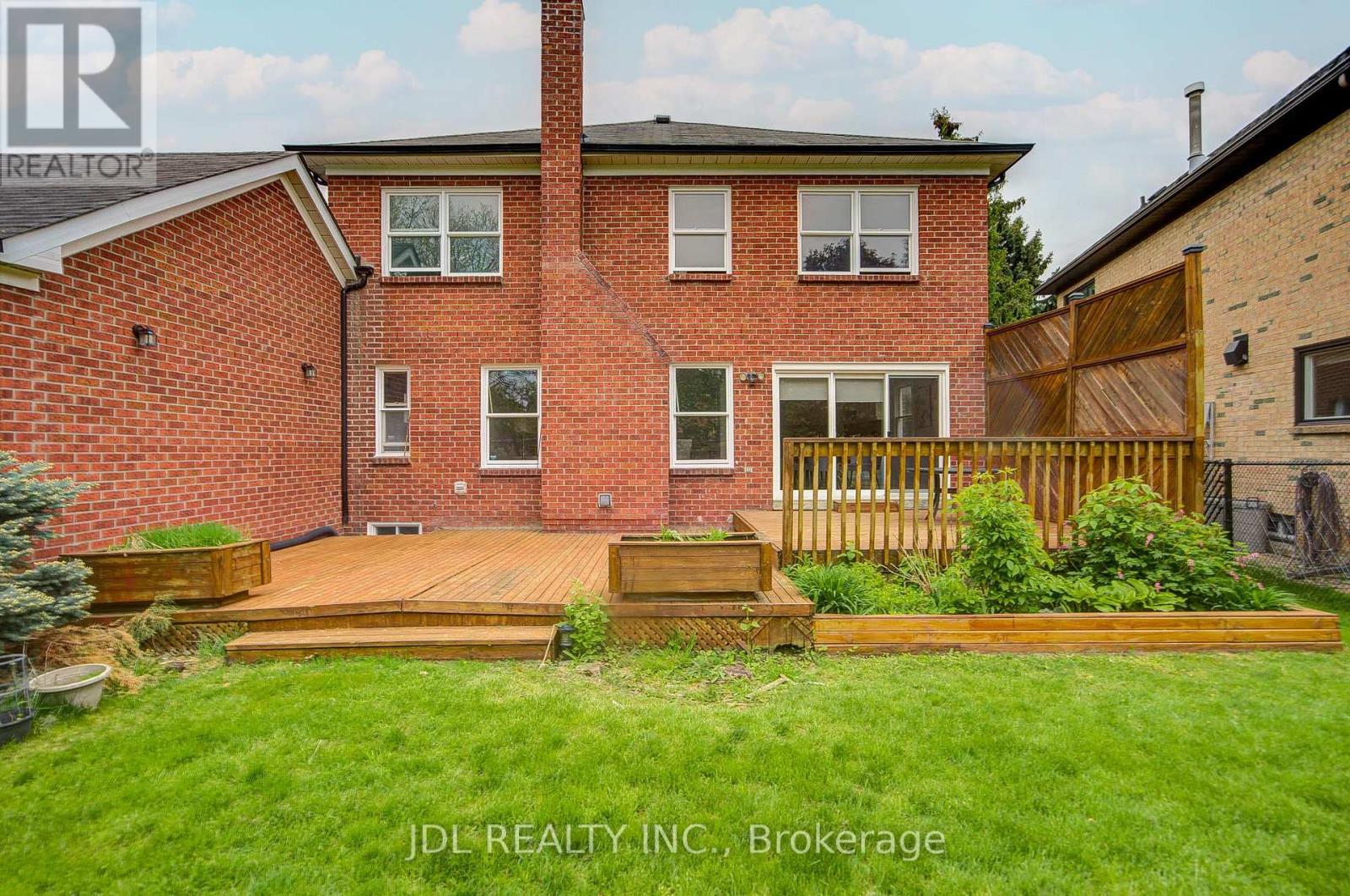 22 Hillholm Boulevard, Richmond Hill, Ontario  L4B 2J3 - Photo 49 - N13168078