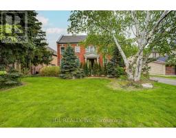 22 HILLHOLM BOULEVARD, Richmond Hill, Ontario