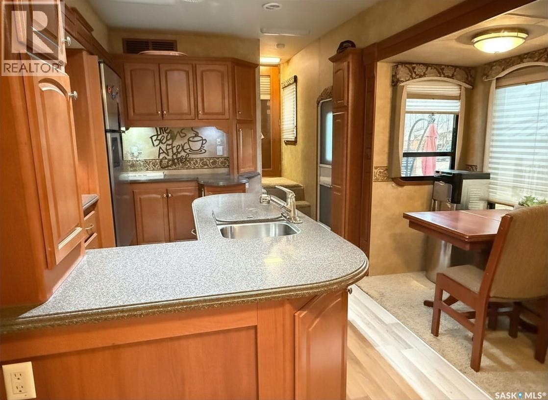 424 Rv Drive, Loreburn Rm No. 254, Saskatchewan  S0H 1J0 - Photo 6 - SK036991