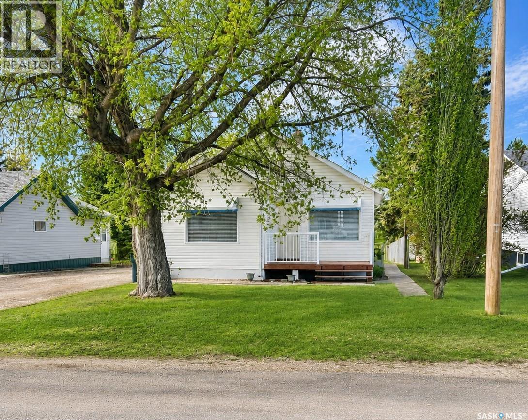 208 4th AVENUE W, Shellbrook, Saskatchewan