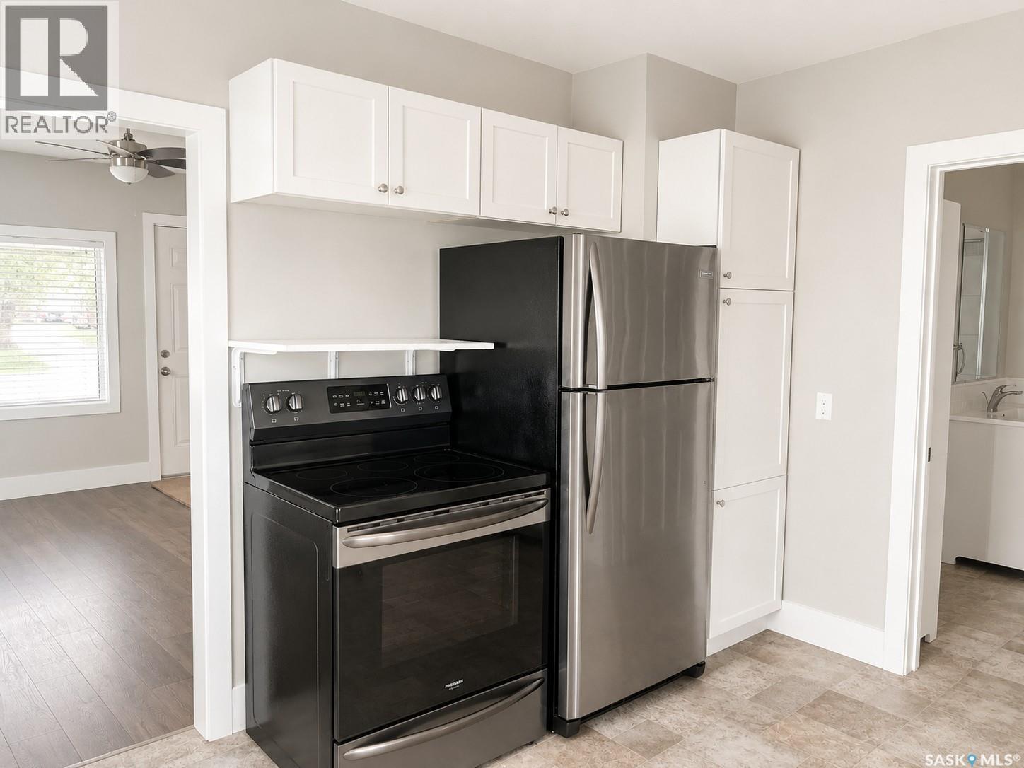 208 4th Avenue W, Shellbrook, Saskatchewan  S0J 2E0 - Photo 6 - SK036980