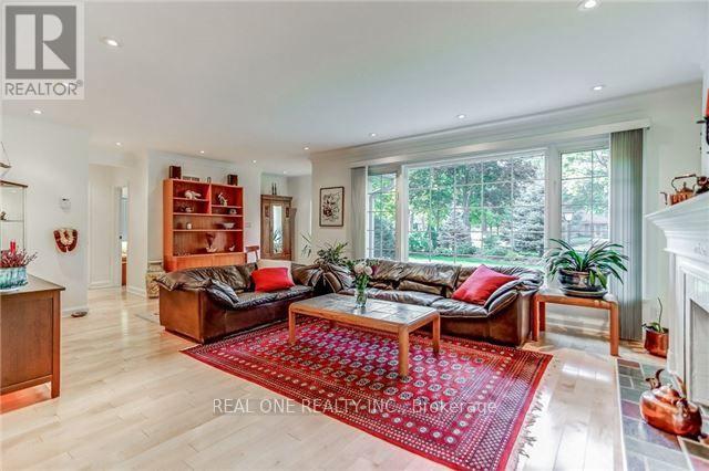 1268 Lorne Park Road, Mississauga, Ontario  L5H 3A8 - Photo 5 - W13168062