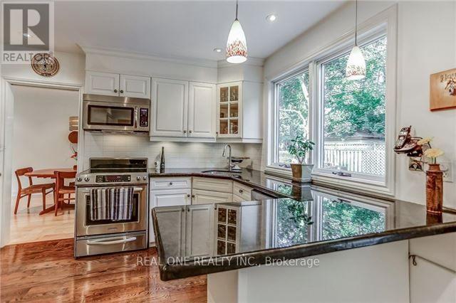 1268 Lorne Park Road, Mississauga, Ontario  L5H 3A8 - Photo 7 - W13168062
