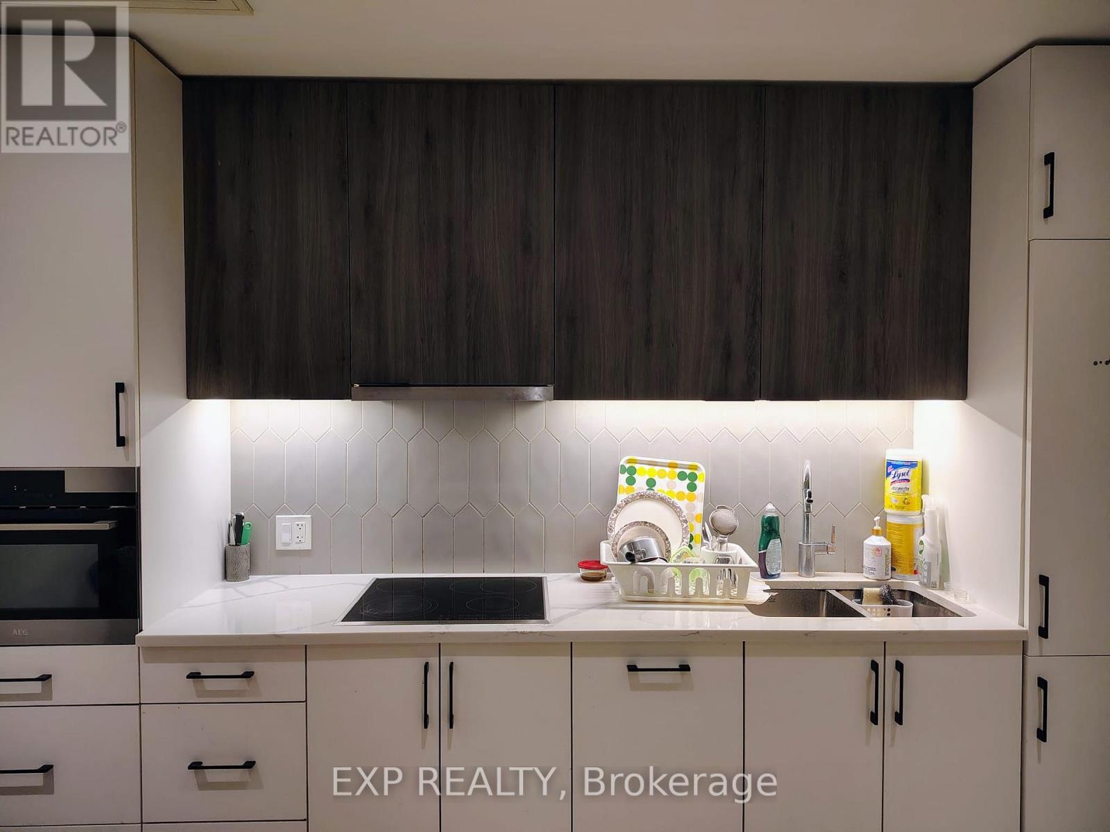 1505 - 741 King Street W, Kitchener, Ontario  N2G 1E5 - Photo 3 - X13168090