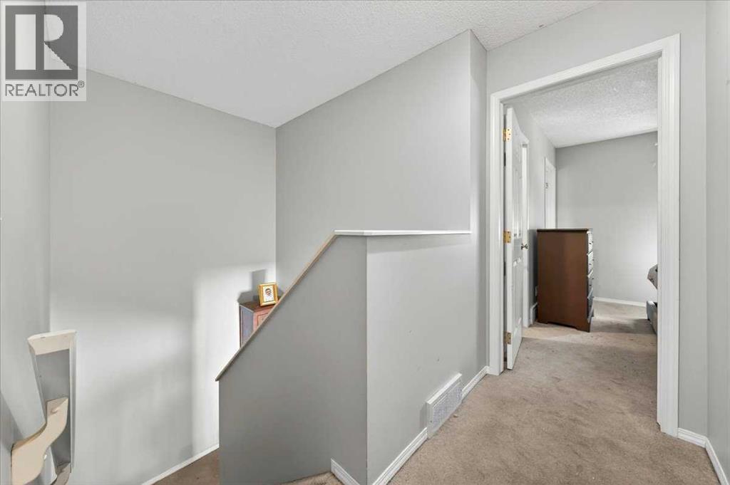 15 Cedarview Mews Sw, Calgary, Alberta  T2W 6H8 - Photo 28 - A2312178