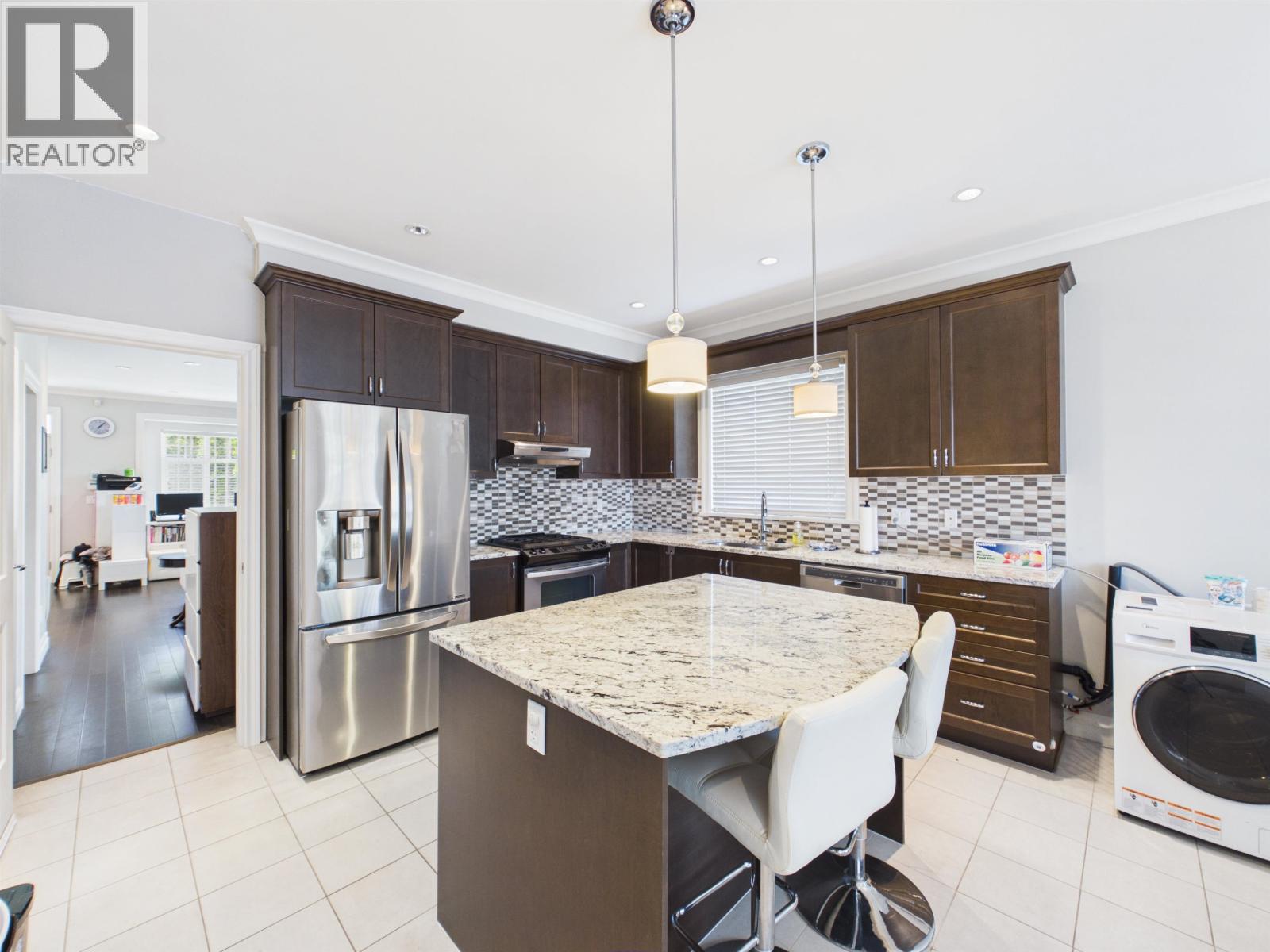 5312 Elsom Avenue, Burnaby, British Columbia  V5H 2Z5 - Photo 8 - R3125448
