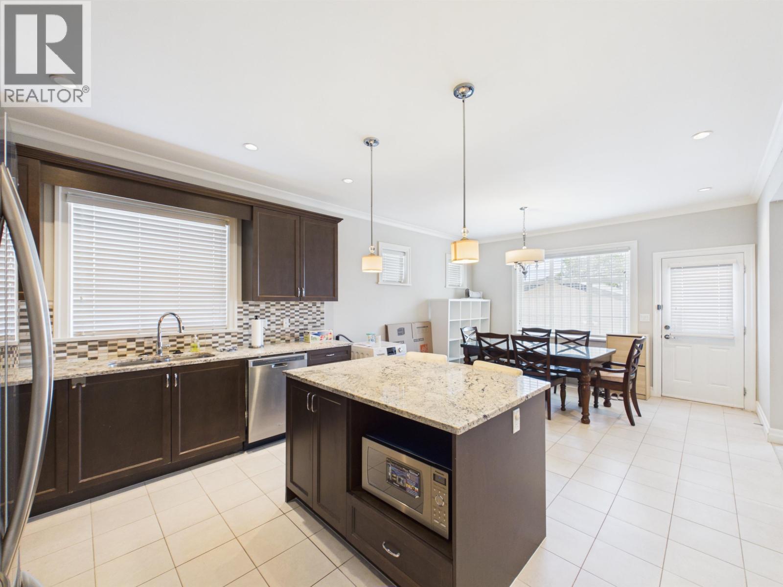 5312 Elsom Avenue, Burnaby, British Columbia  V5H 2Z5 - Photo 7 - R3125448