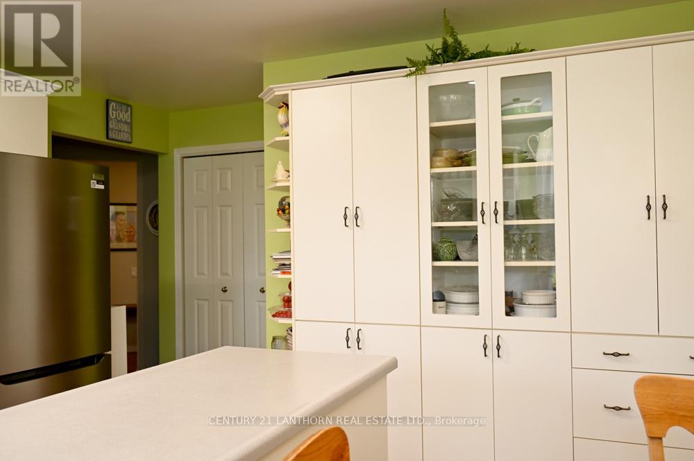 18 Cretney Drive S, Prince Edward County, Ontario  K0K 3L0 - Photo 37 - X12173866