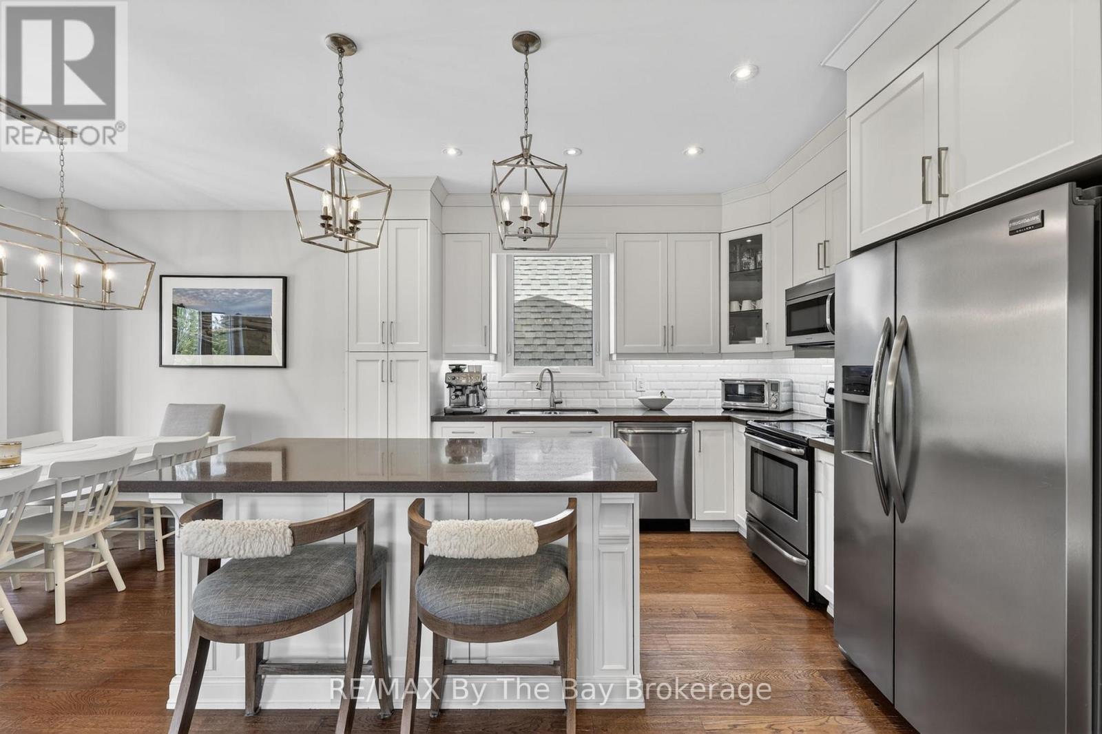 17 Elizabeth Avenue, Tiny, Ontario  L0L 1P1 - Photo 6 - S13168186