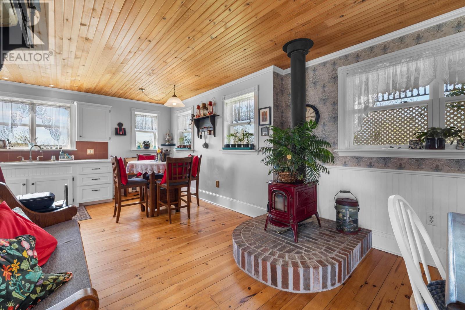 753 Long River Road, Long River, Prince Edward Island  C0B 1M0 - Photo 11 - 202611953