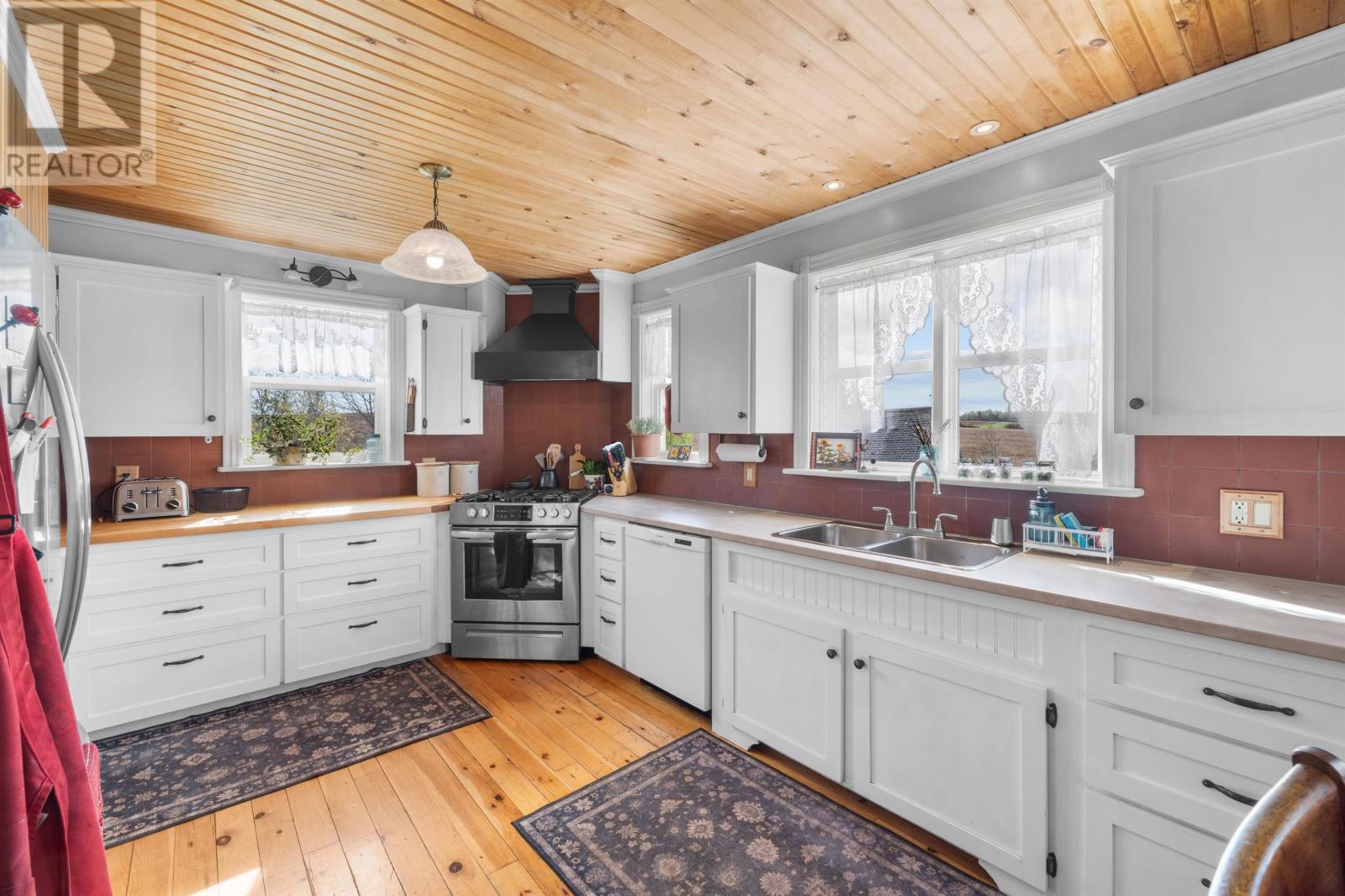 753 Long River Road, Long River, Prince Edward Island  C0B 1M0 - Photo 5 - 202611953